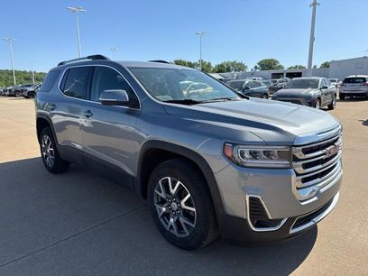 Used 2023 GMC Acadia SLT w/ Preferred Package
