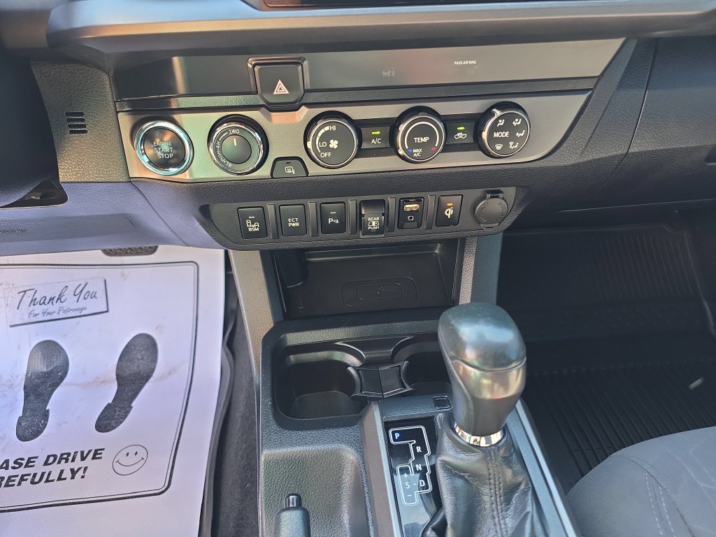 Used 2019 Toyota Tacoma TRD Off-Road w/ Technology Package AWD/4WD image 26