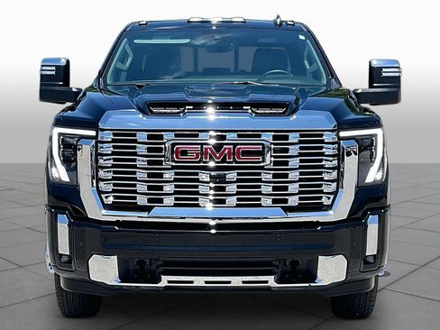 Used 2024 GMC Sierra 3500 Denali w/ Denali Reserve Package AWD/4WD image 4