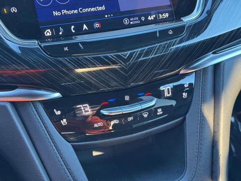 Certified 2025 Cadillac XT6 Premium Luxury image 35