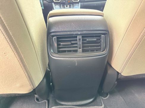 Certified 2019 Honda CR-V LX image 17