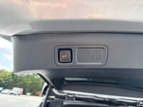 Used 2024 Ford Expedition Limited RWD image 34