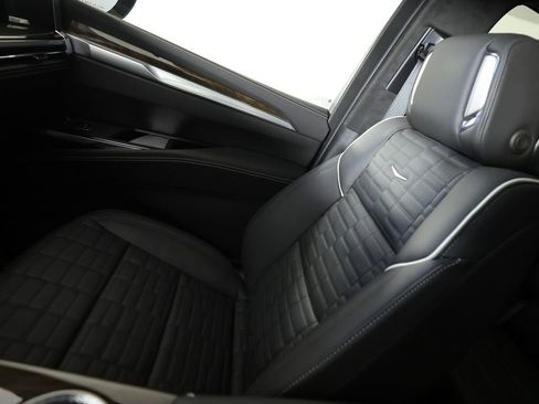 Used 2026 Cadillac Escalade Platinum Sport w/ LPO, ONYX Package AWD/4WD image 40