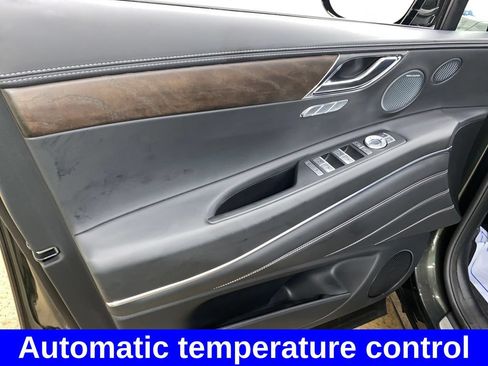 Used 2025 Genesis GV80 3.5T Prestige AWD/4WD image 9