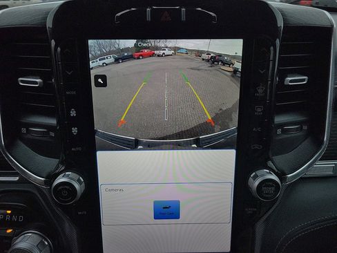 Used 2022 RAM 1500 Limited AWD/4WD image 16