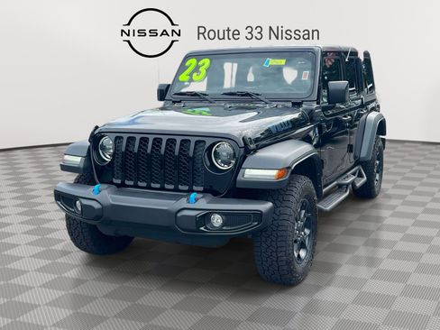 Used 2023 Jeep Wrangler Unlimited w/ Cold Weather Group AWD/4WD image 2