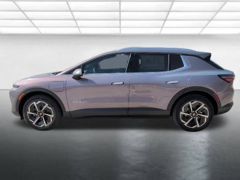 New 2026 Chevrolet Equinox EV LT image 28