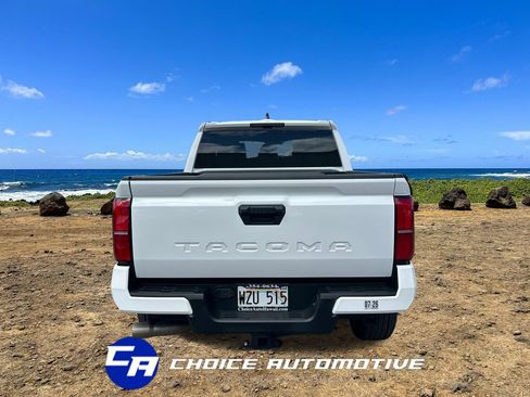 Used 2024 Toyota Tacoma TRD Sport image 6