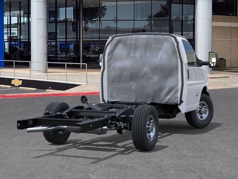 New 2025 Chevrolet Express 3500 w/ Power Convenience Package image 4