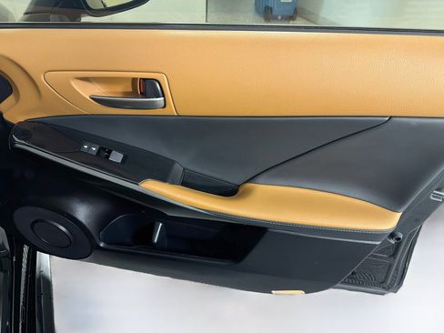 Used 2024 Lexus IS 300 w/ Comfort Package RWD image 31