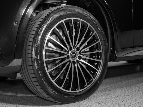 New 2026 Mercedes-Benz GLC 300 4MATIC image 29