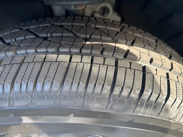Used 2020 Chevrolet Traverse LT AWD/4WD image 32
