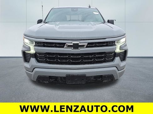 Used 2025 Chevrolet Silverado 1500 RST AWD/4WD image 2