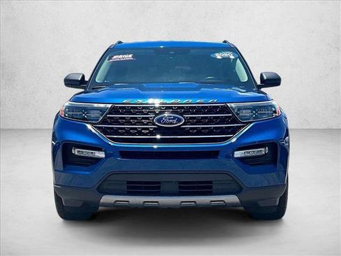 Used 2020 Ford Explorer XLT w/ Equipment Group 202A RWD image 3