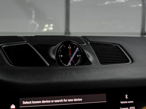 Used 2023 Porsche Cayenne Base image 38