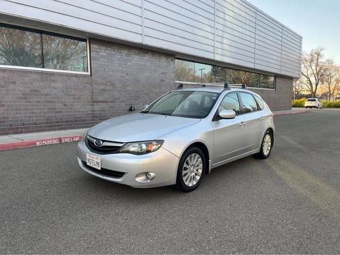 Used 2010 Subaru Impreza 2.5i Premium image 1