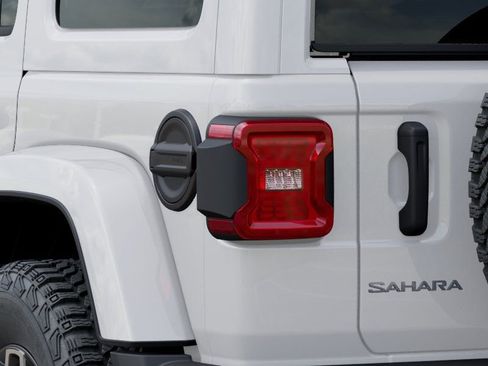 New 2026 Jeep Wrangler Unlimited Sahara AWD/4WD image 9
