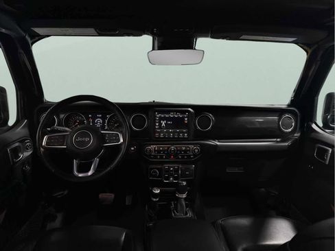 Used 2021 Jeep Wrangler Unlimited Sahara image 21