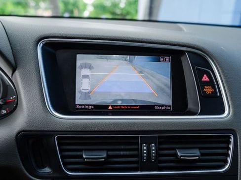 Used 2012 Audi Q5 2.0T Premium Plus w/ Premium Plus Pkg image 59