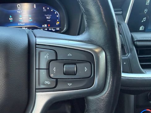 Certified 2022 Chevrolet Tahoe Z71 w/ Luxury Package AWD/4WD image 23