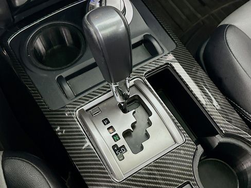 Used 2018 Toyota 4Runner SR5 Premium image 25