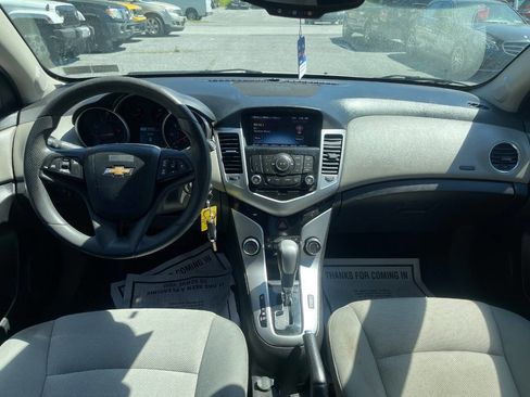 Used 2015 Chevrolet Cruze LT FWD image 31