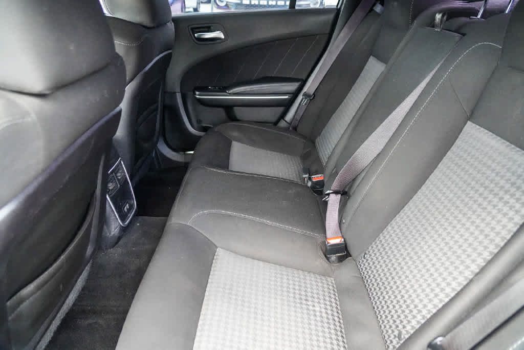 Used 2020 Dodge Charger R/T RWD image 18