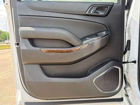 Used 2016 Chevrolet Suburban LS w/ Enhanced Driver Alert Package image 21