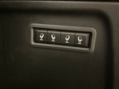 Used 2023 Jeep Wagoneer L Series III w/ Premium Group I image 41