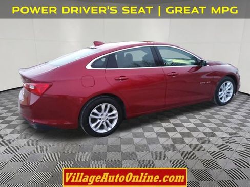 Used 2017 Chevrolet Malibu LT image 4