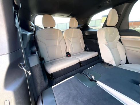 New 2026 Volvo EX90 Plus RWD image 28