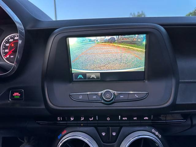 Used 2017 Chevrolet Camaro LT RWD image 21
