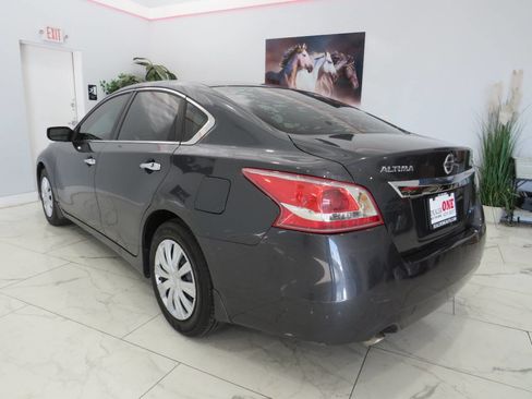 Used 2013 Nissan Altima 2.5 S image 6