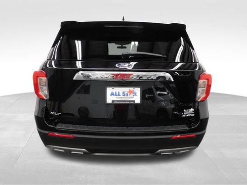 Used 2023 Ford Explorer XLT w/ Equipment Group 202A image 12