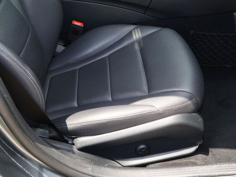 Used 2019 Mercedes-Benz C 300 Sedan w/ Premium Package image 18