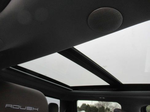 Used 2024 Ford F250 Lariat w/ Lariat Ultimate Package image 18