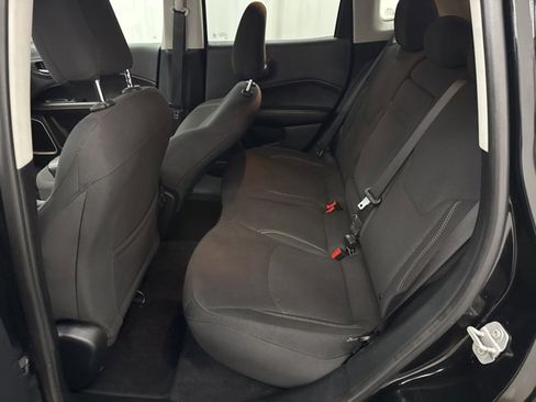 Used 2019 Jeep Compass Sport image 4