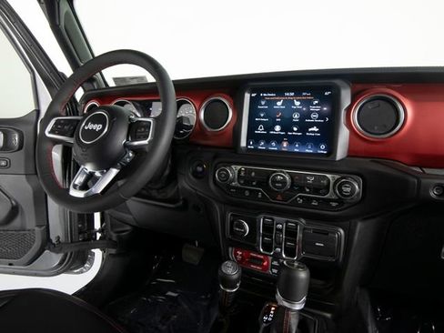 Used 2023 Jeep Gladiator Rubicon w/ Cold Weather Group image 23