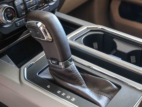 Used 2020 Ford F150 Lariat w/ Equipment Group 502A Luxury RWD image 21