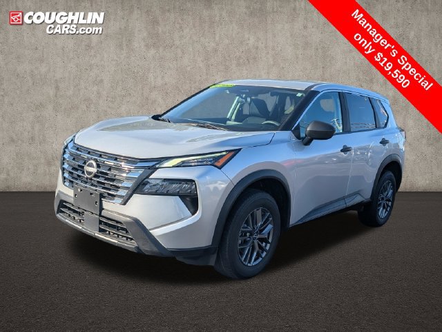 Used 2024 Nissan Rogue S AWD/4WD image 3