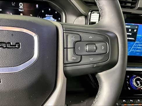 Used 2025 GMC Sierra 1500 Denali w/ Denali Reserve Package AWD/4WD image 11