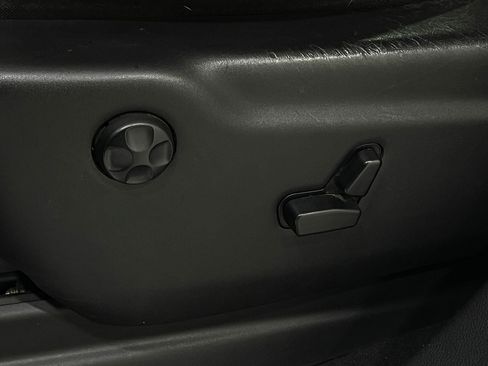 Used 2020 Jeep Grand Cherokee Limited X image 17