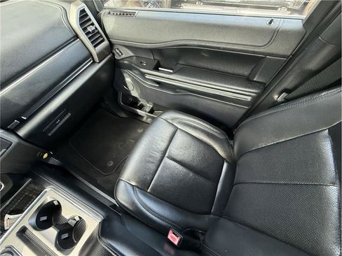 Used 2019 Ford Expedition Max XLT w/ Equipment Group 202A RWD image 12