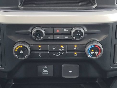 Used 2025 Ford F250 XLT AWD/4WD image 17