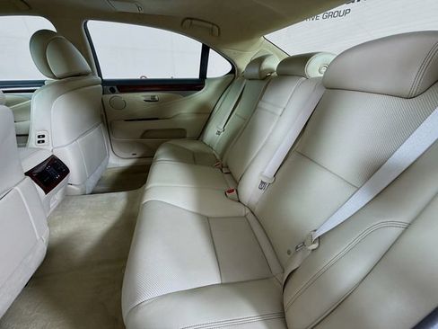 Used 2017 Lexus LS 460 L RWD image 26