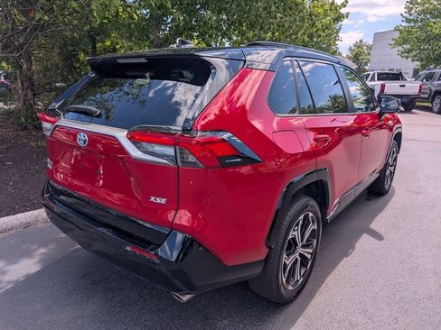 Used 2023 Toyota RAV4 XSE w/ Weather Package AWD/4WD image 7