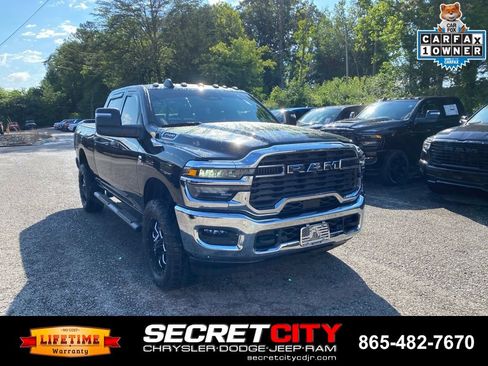 Used 2025 RAM 2500 Tradesman AWD/4WD image 3