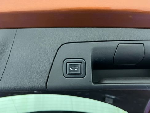 Used 2022 Buick Envision Essence w/ Technology Package I image 14