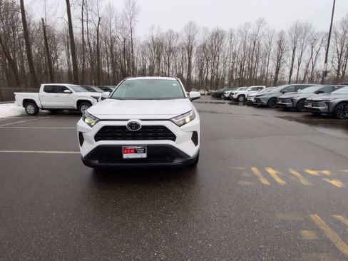 Certified 2025 Toyota RAV4 XLE image 4