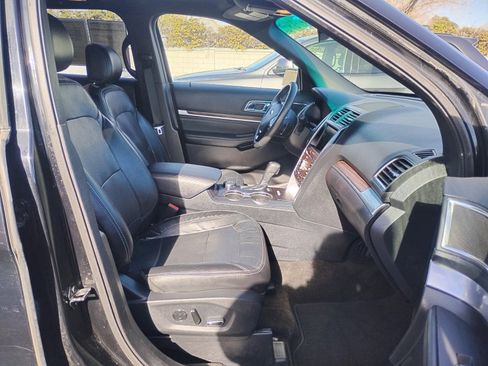 Used 2016 Ford Explorer Limited w/ Equipment Group 301A image 25